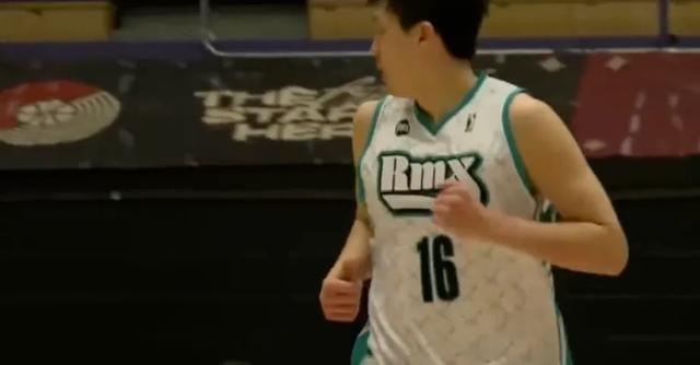 嚯！杨瀚森14+17板！50%！我好像真的看到未来了|NBA|杨翰森|篮板|nba|波特兰开拓者队_新浪体育_新浪新闻