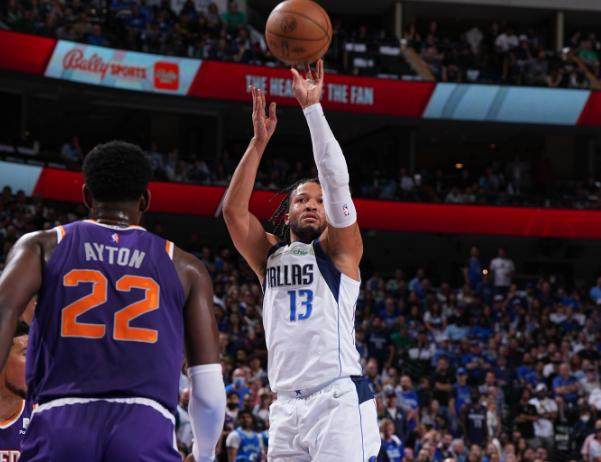 防守回暖布朗森爆发 独行侠主场止损取关键一胜